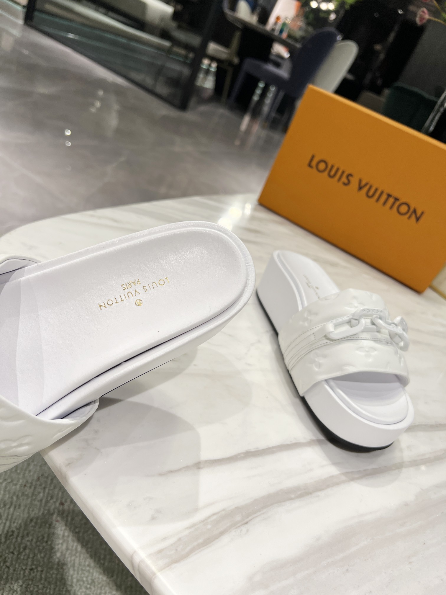 Louis Vuitton Jumbo Flatform Mule White For Women LV - Soul Replicas