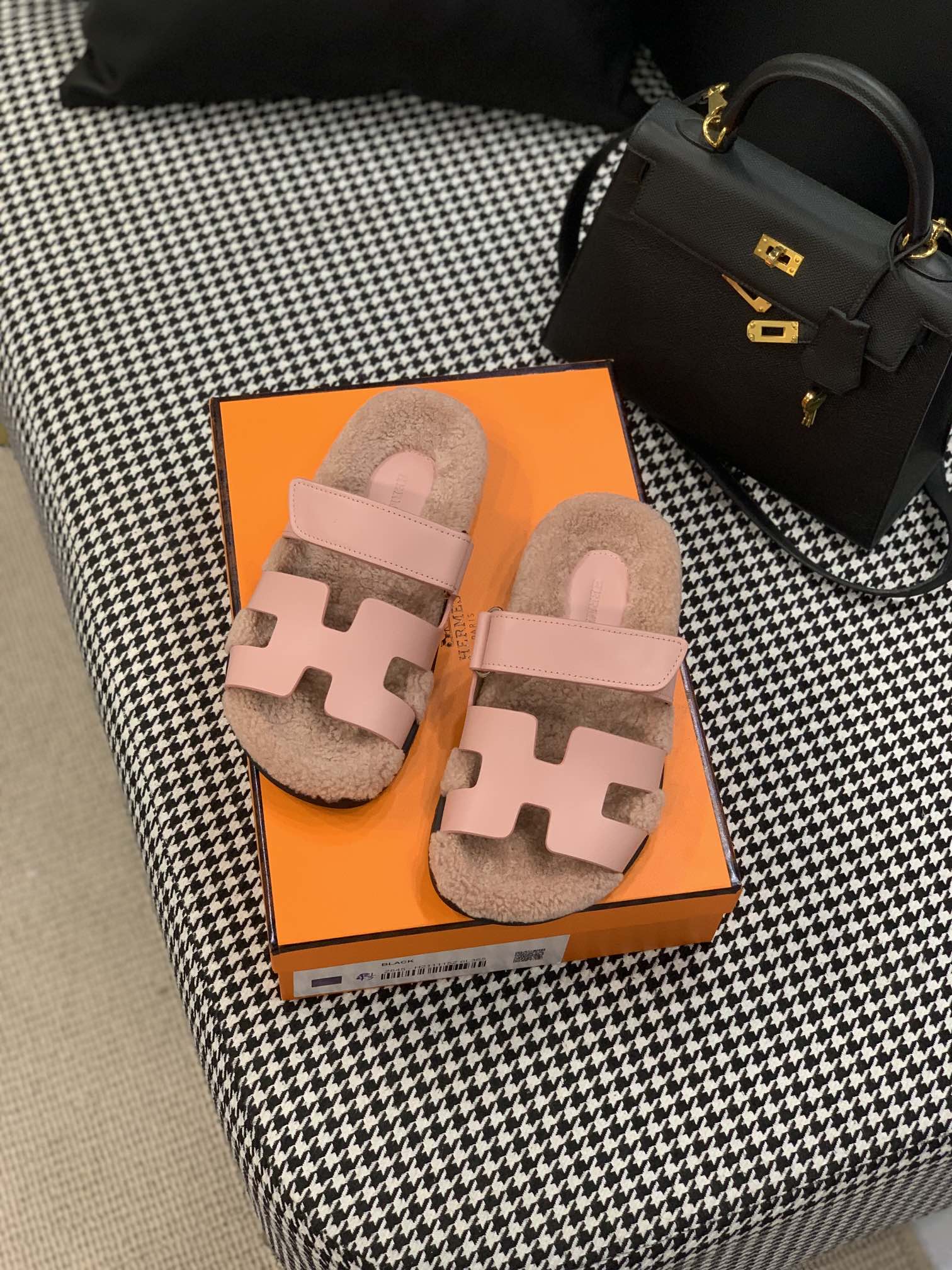 Hermes Chypre Sandal Pink For Women - Soul Replicas