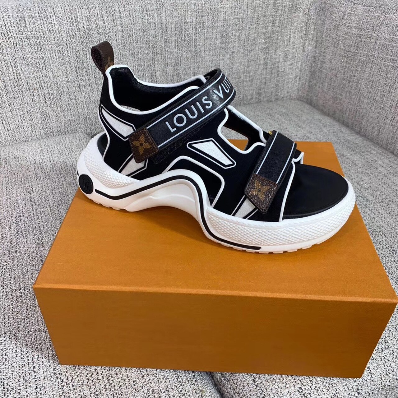 Louis Vuitton LV Archlight Flat Sandal Velvet Black/White For Women LV - Soul Replicas