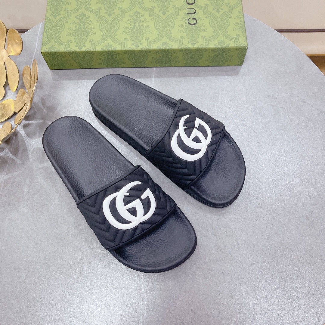 Gucci Women's Quilted Gucci Rubber Slide Black And White For Women 601041 - Soul Replicas