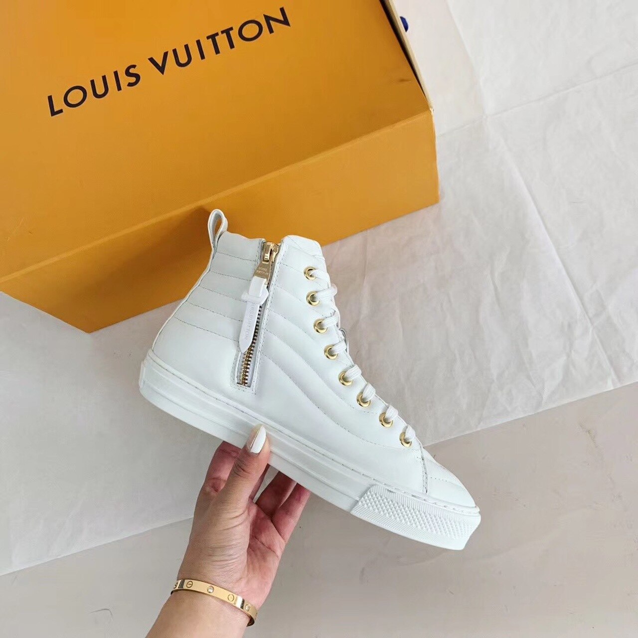 Louis Vuitton Time Out Sneaker Boots Calfskin Leather Fall/Winter Collection White - Soul Replicas
