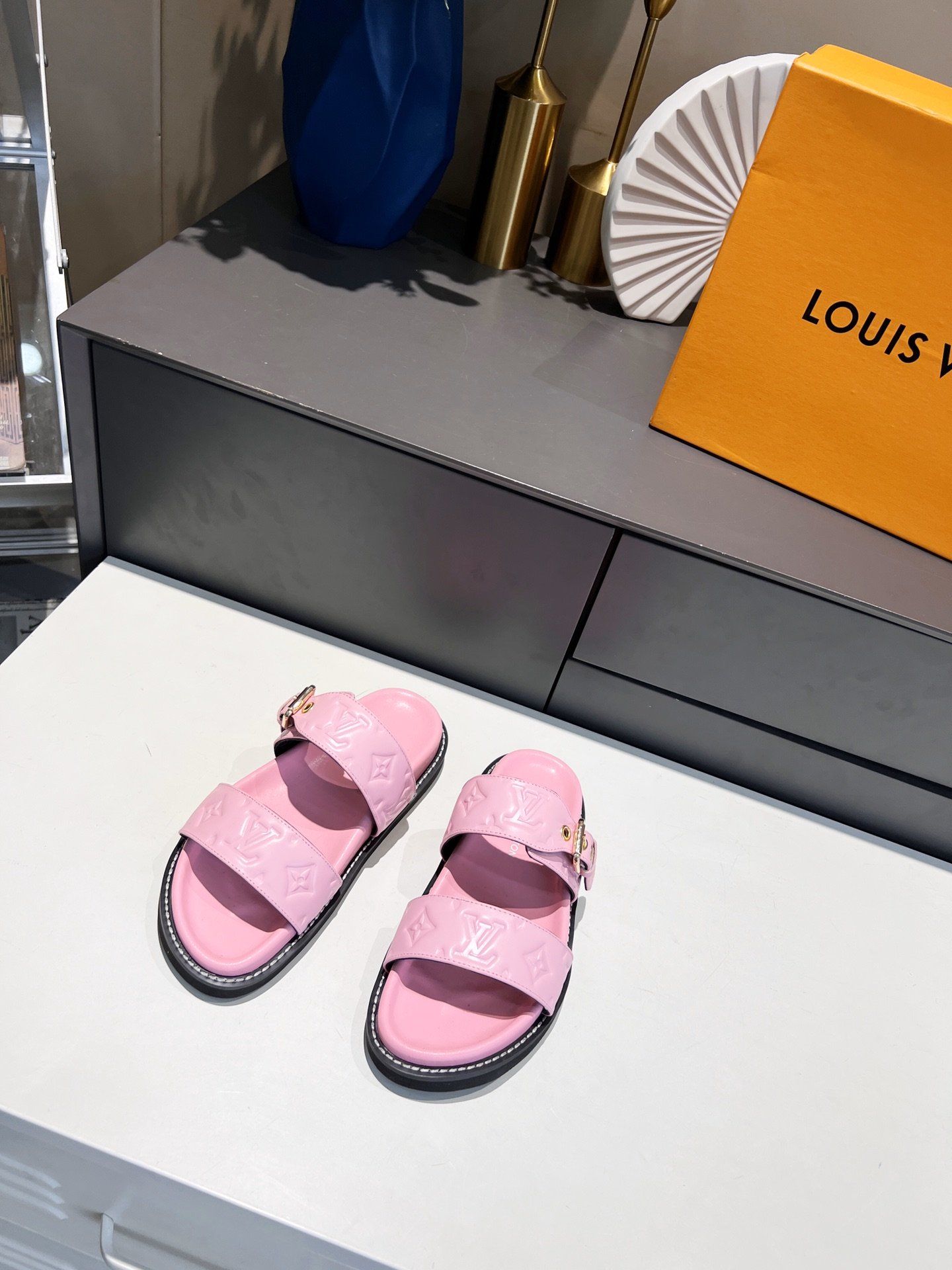 Louis Vuitton Women's Bom Dia Flat Mule Pink For Women LV - Soul Replicas