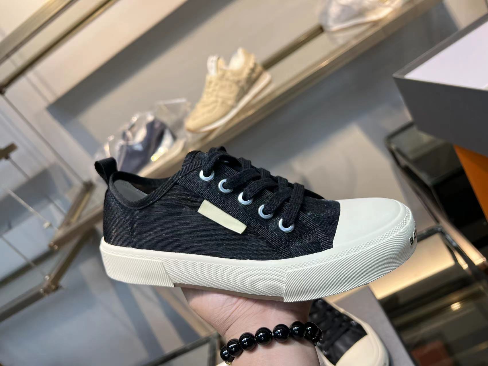 Balenciaga Paris Low Top Trainers Black For Women - Soul Replicas