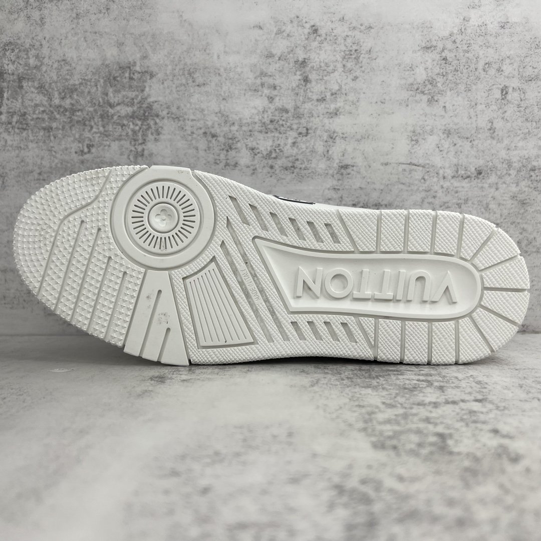 Louis Vuitton Women's LV Trainer Sneaker Green For Women LV 1AAGXF - Soul Replicas