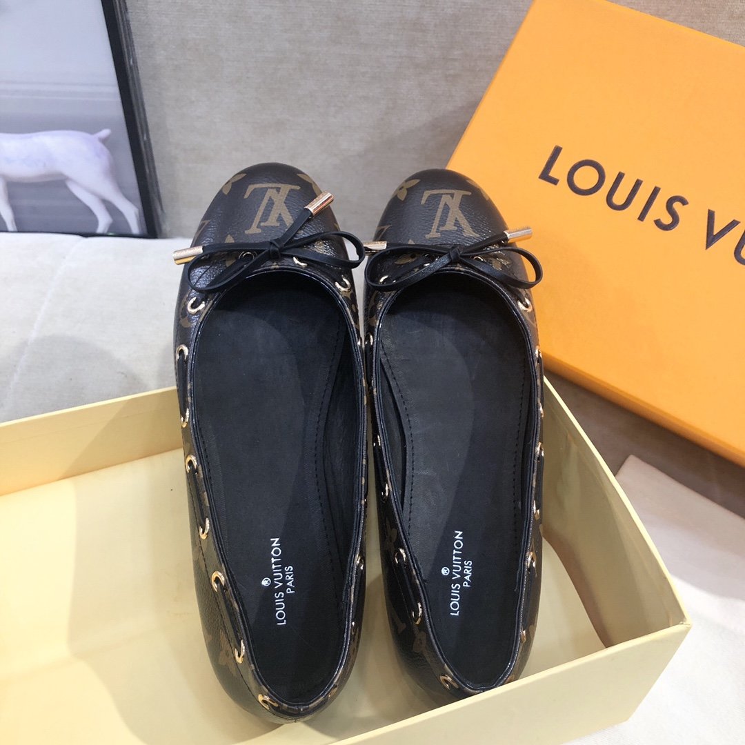 Louis Vuitton Gloria Flat Loafer Patent Monogram Material Brown For Women LV - Soul Replicas