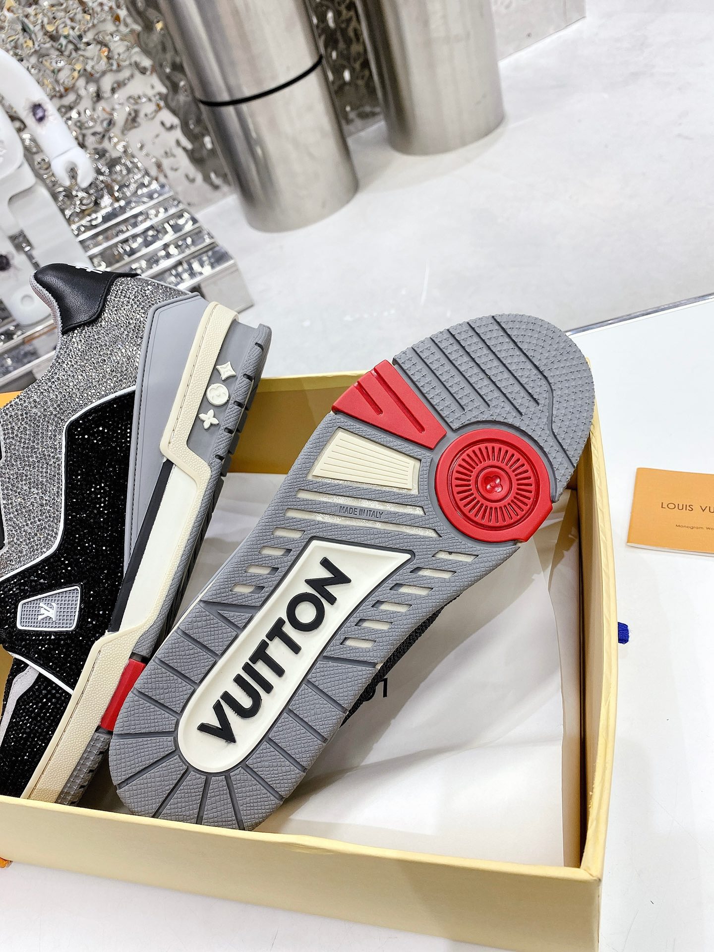 Louis Vuitton Women's LV Trainers Black For Women LV - Soul Replicas