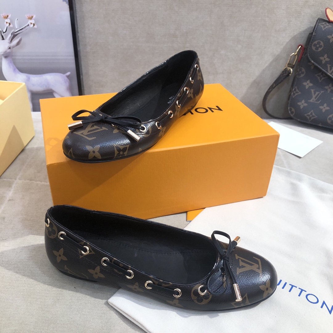 Louis Vuitton Gloria Flat Loafer Patent Monogram Material Brown For Women LV - Soul Replicas