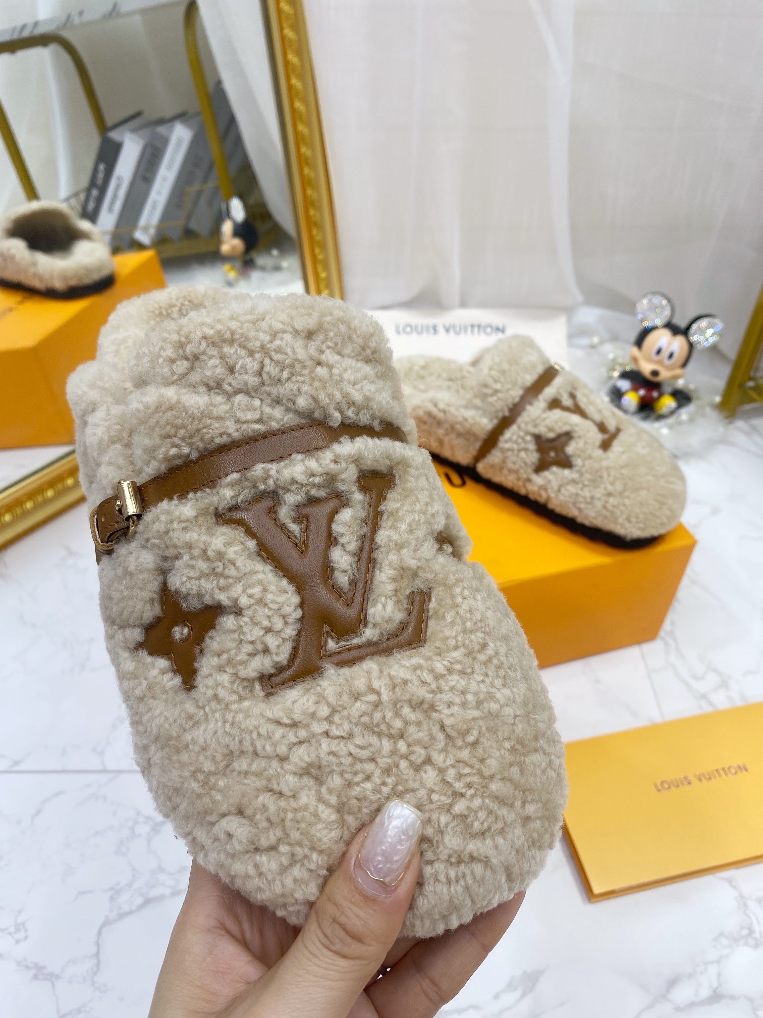 Louis Vuitton Women's Winterbreak Flat Comfort Mule Beige For Women LV - Soul Replicas