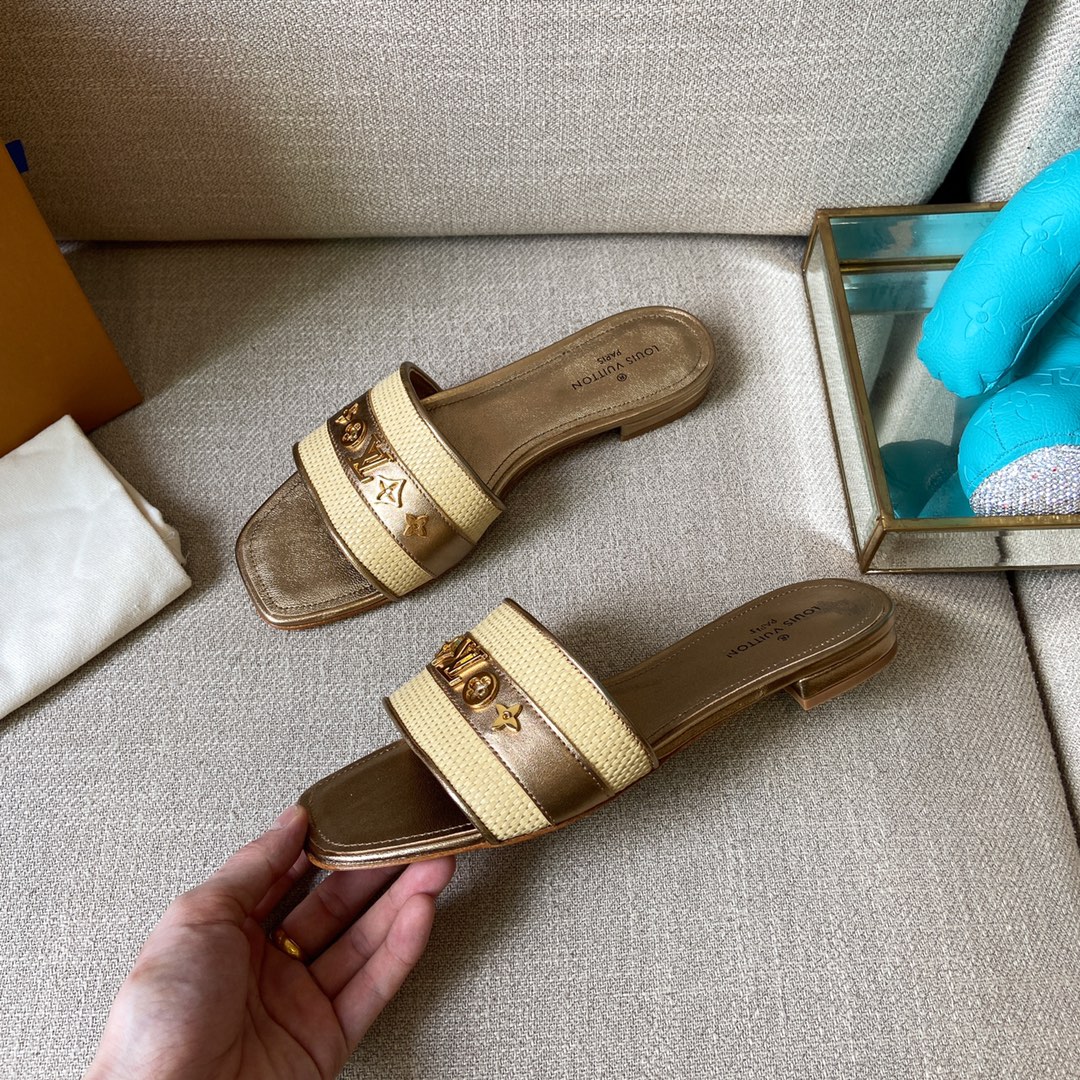 Louis Vuitton Women's Lock It Mule Gold For Women LV - Soul Replicas