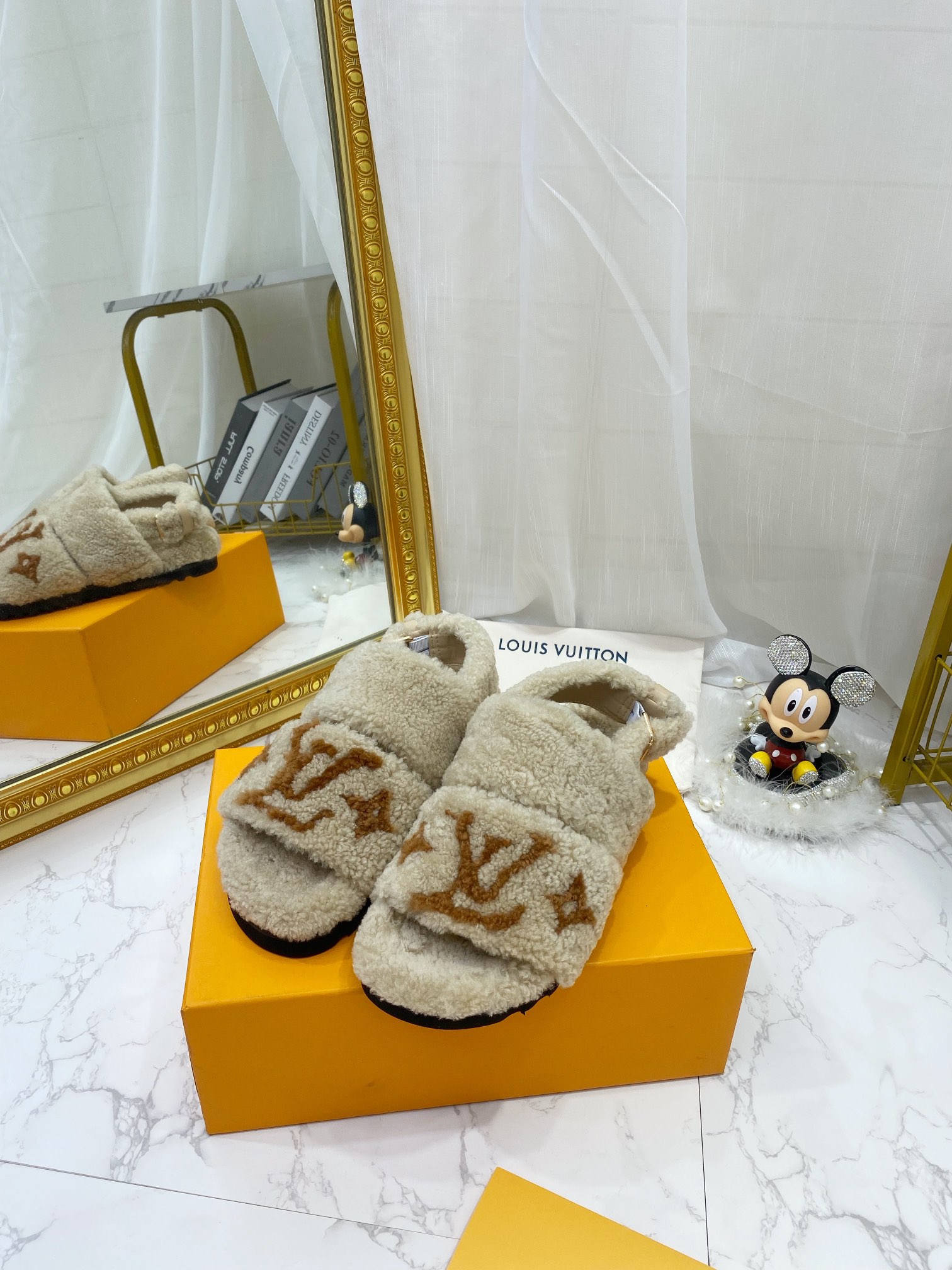 Louis Vuitton Women's Paseo Flat Comfort Sandal Beige For Women LV 1AA1GY - Soul Replicas