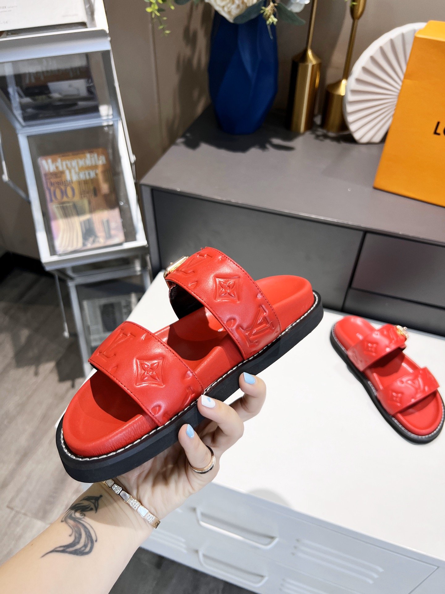 Louis Vuitton Women's Bom Dia Flat Mule Red For Women LV - Soul Replicas