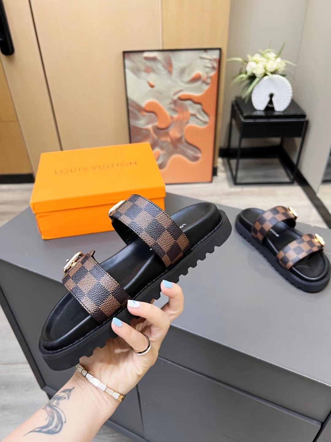 Louis Vuitton Women's Bom Dia Flat Mule Brown For Women LV - Soul Replicas