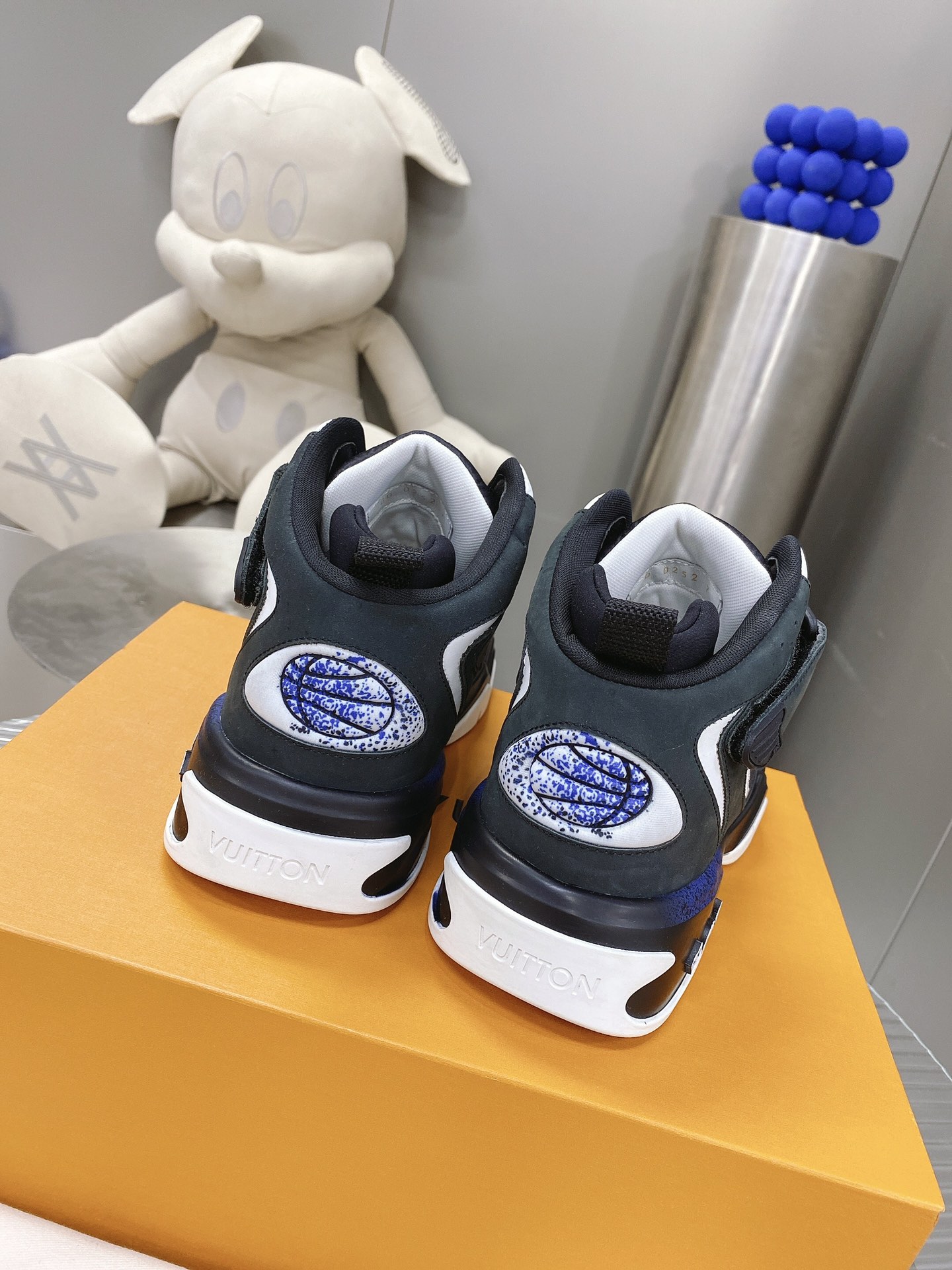 Louis Vuitton Women's Sneaker LV Trainer 2 Black For Women LV - Soul Replicas