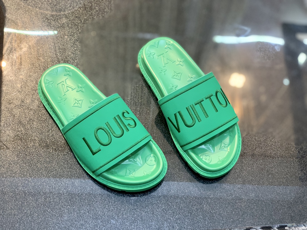 Louis Vuitton Women's Pool Pillow Flat Comfort Mule Green For Women LV - Soul Replicas