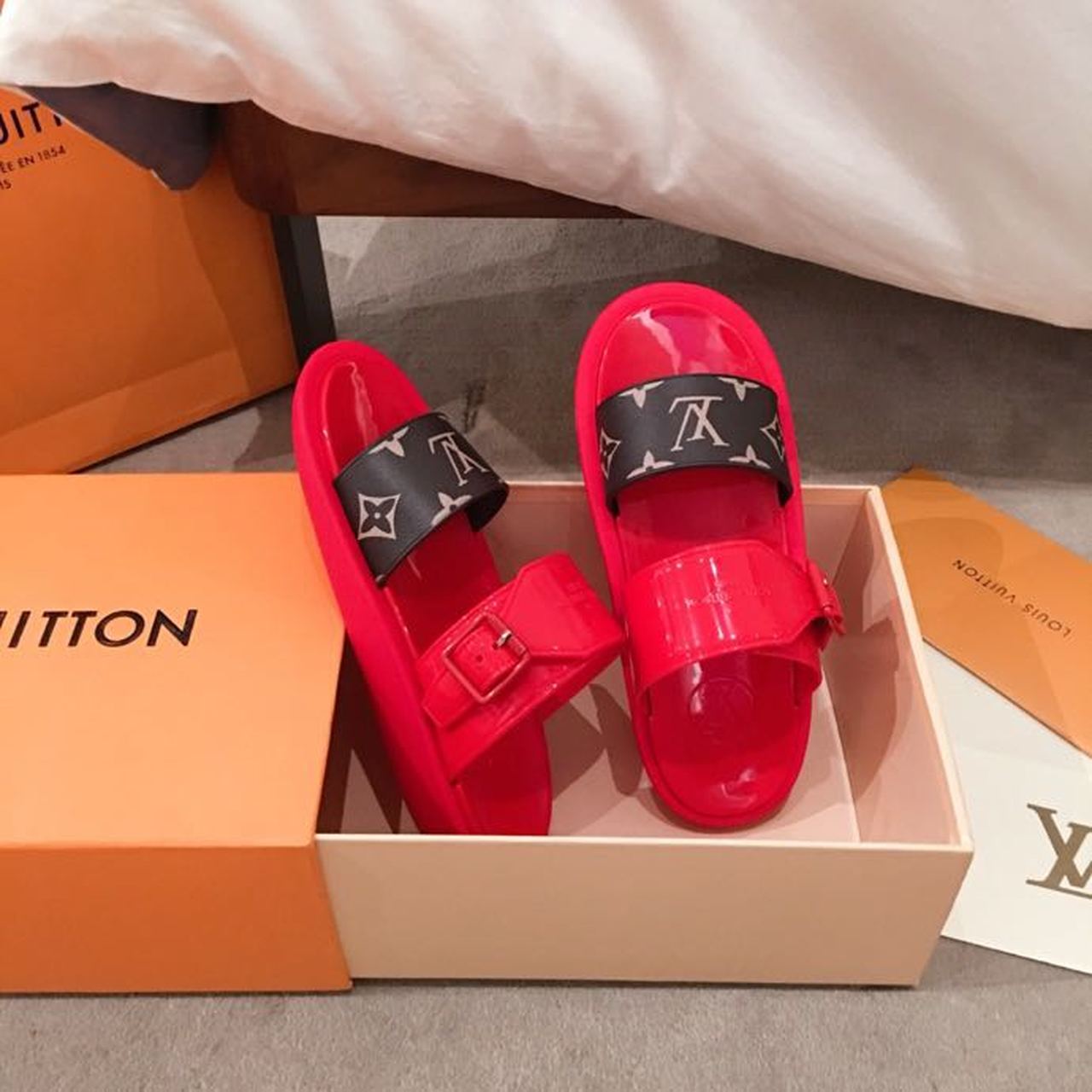 Louis Vuitton Sunbath Flat Mule Shiny Rubber Red For Women LV - Soul Replicas