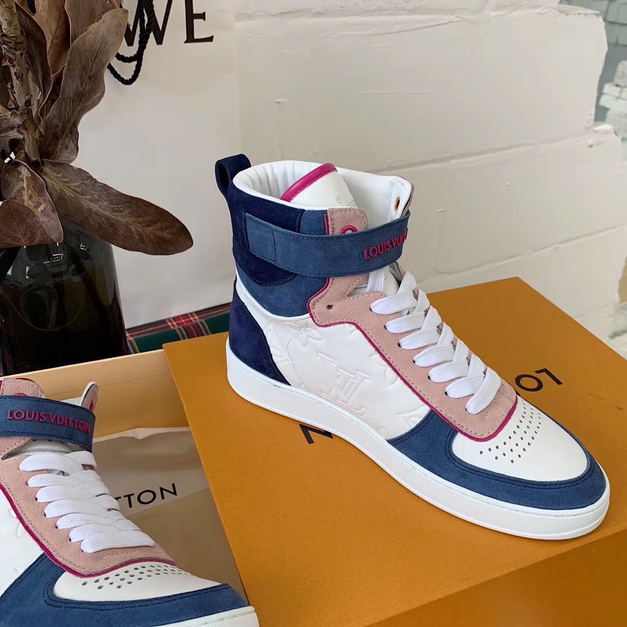 Louis Vuitton Boombox Sneaker Boot Calfskin Leather Spring/Summer Collection White/Bleu Jean/Pink - Soul Replicas