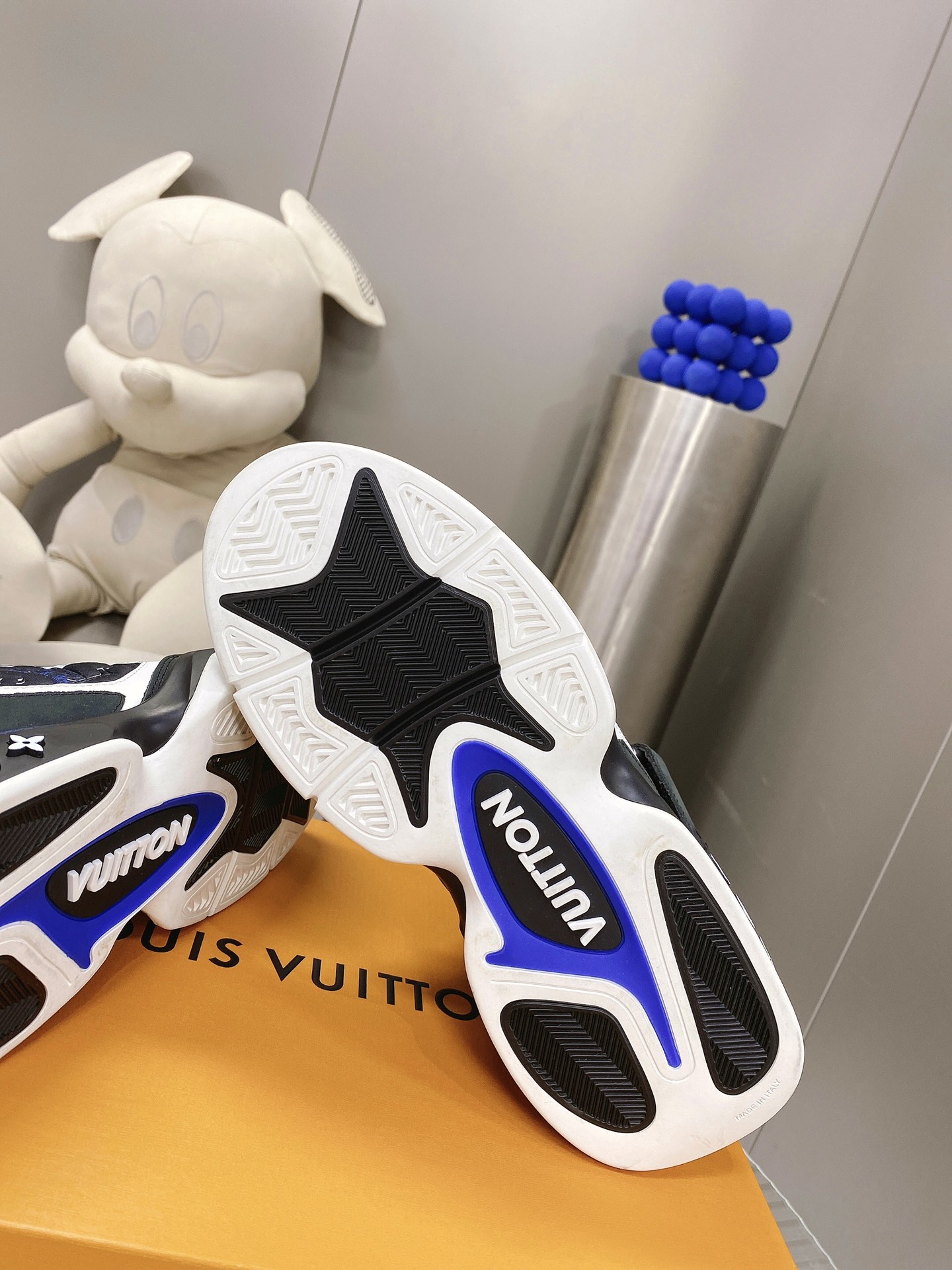 Louis Vuitton Women's Sneaker LV Trainer 2 Black For Women LV - Soul Replicas