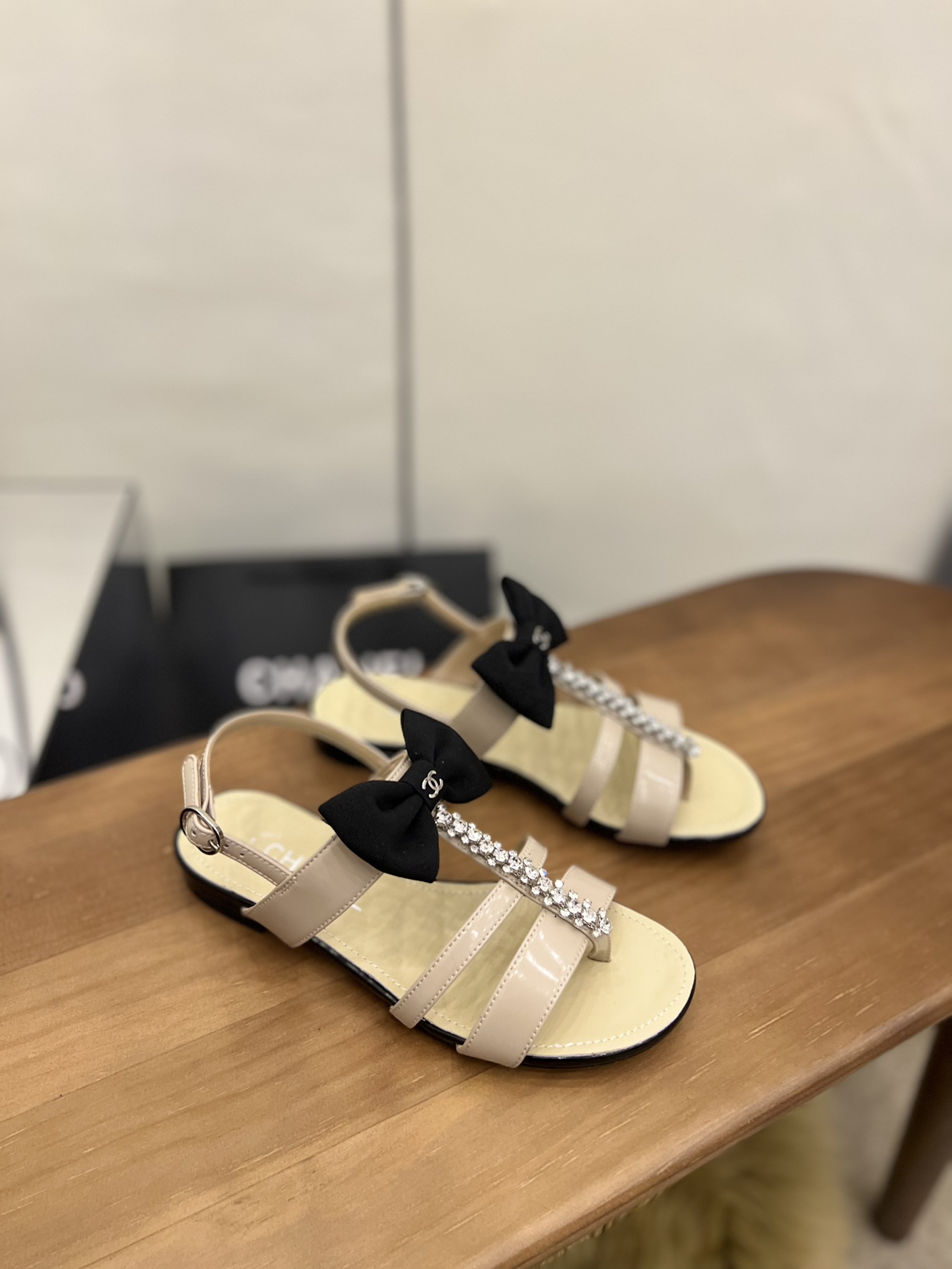 Chanel Women's Sandals With Bow Beige For Women 0.8in/2cm - Soul Replicas