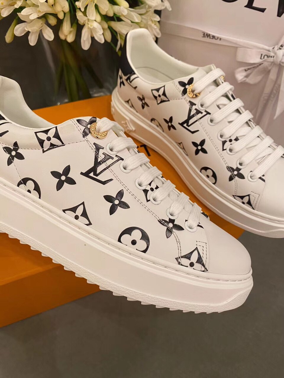 Louis Vuitton Time Out Sneakers White/Black For Women LV - Soul Replicas