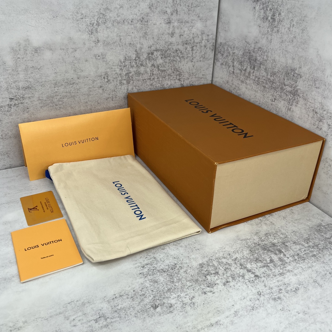 Louis Vuitton Women's LV Trainer Sneaker Green For Women LV 1AAGXF - Soul Replicas