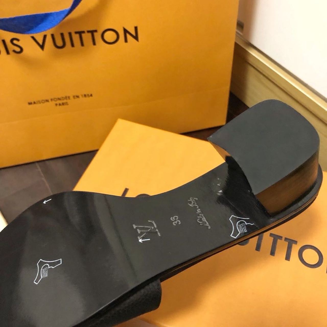 Louis Vuitton Lock It Mule Black For Women LV - Soul Replicas