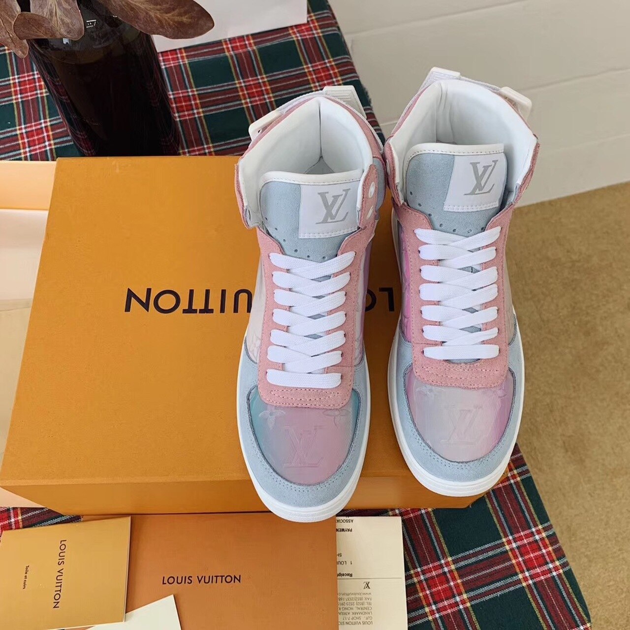 Louis Vuitton Boombox Sneaker Boot Calfskin Leather Spring/Summer Collection White/Blue/Pink - Soul Replicas