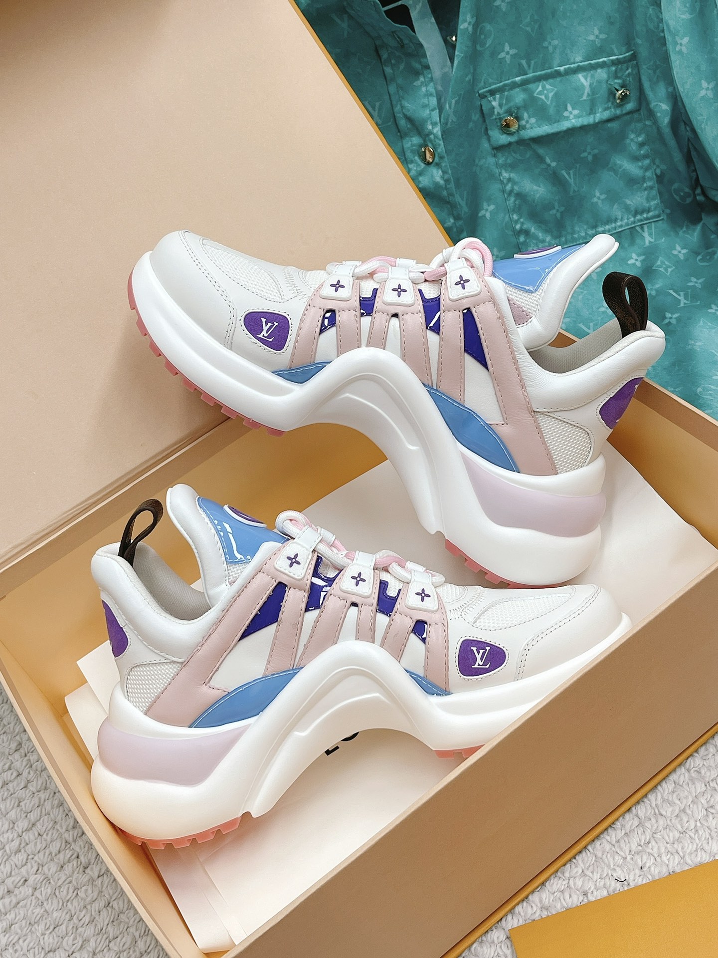 Louis Vuitton Women's LV Archlight Sneaker Blue For Women LV - Soul Replicas