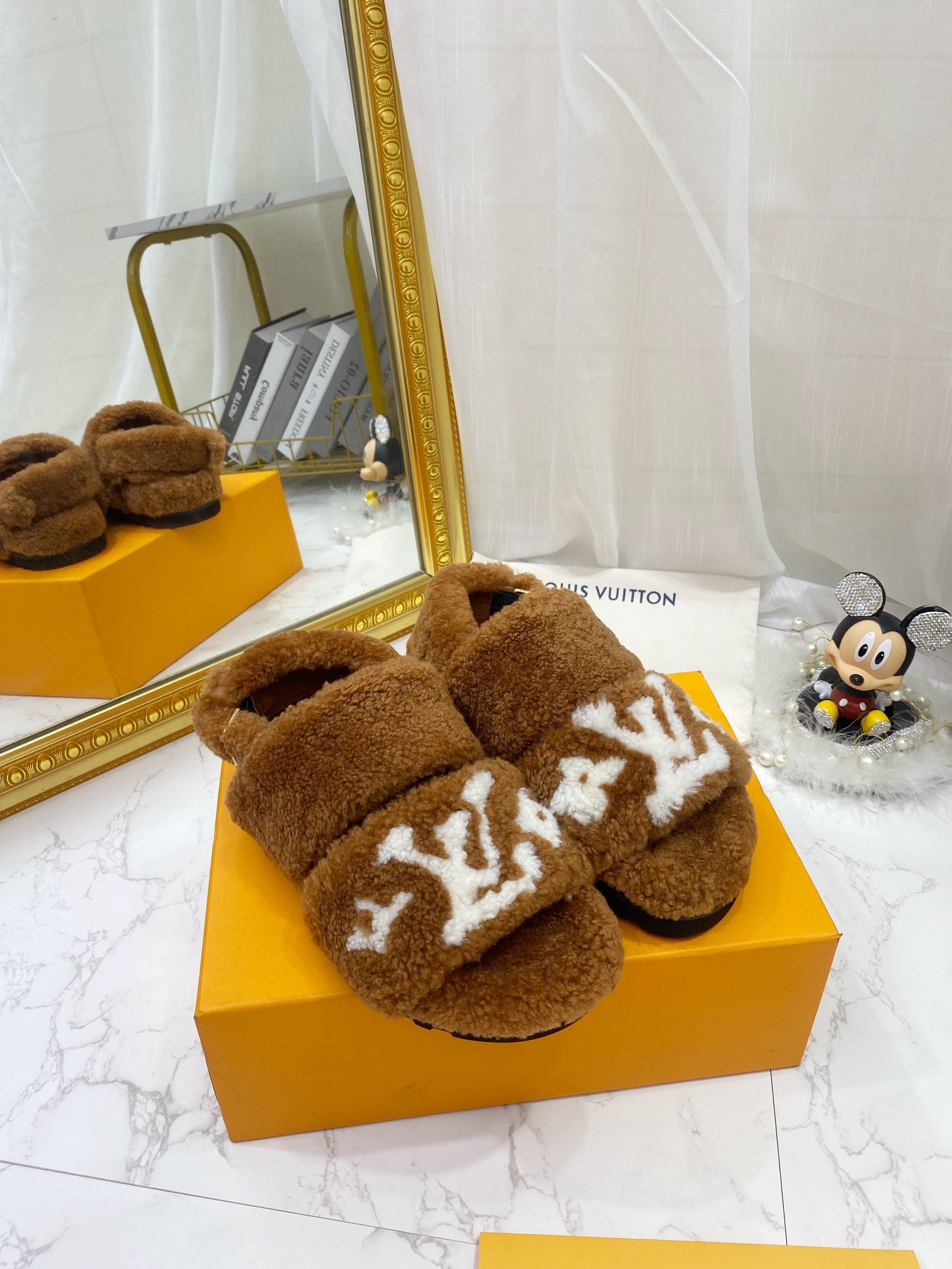 Louis Vuitton Women's Paseo Flat Comfort Sandal Brown For Women LV - Soul Replicas