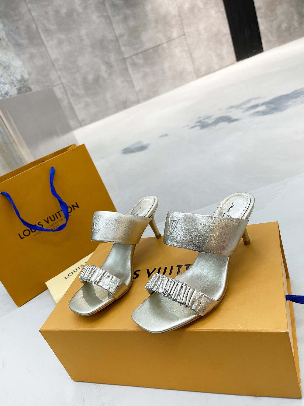 Louis Vuitton Women's Drapy Mule Gold For Women LV - Soul Replicas