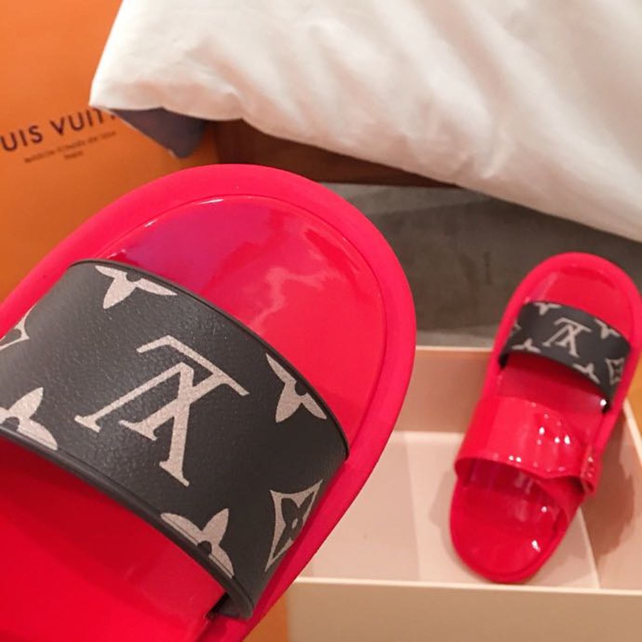 Louis Vuitton Sunbath Flat Mule Shiny Rubber Red For Women LV - Soul Replicas