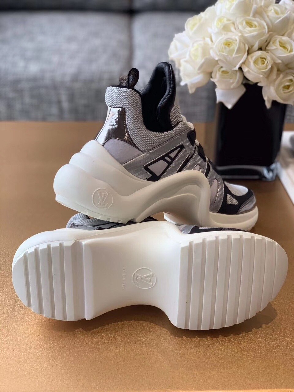 Louis Vuitton LV Archlight Sneaker Monogram Material White/Black For Women LV - Soul Replicas