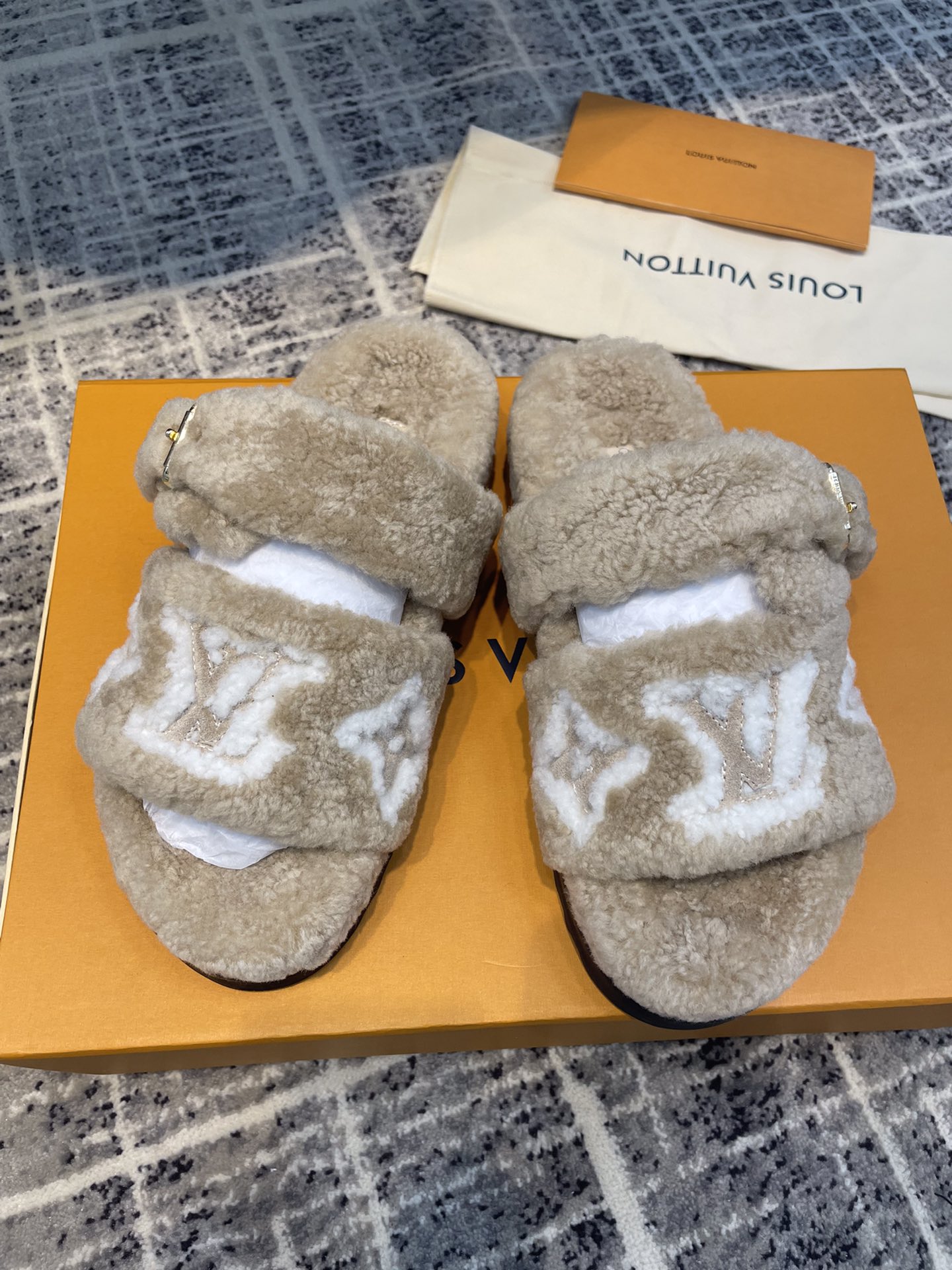 Louis Vuitton Women's Paseo Flat Comfort Mule Beige For Women LV - Soul Replicas