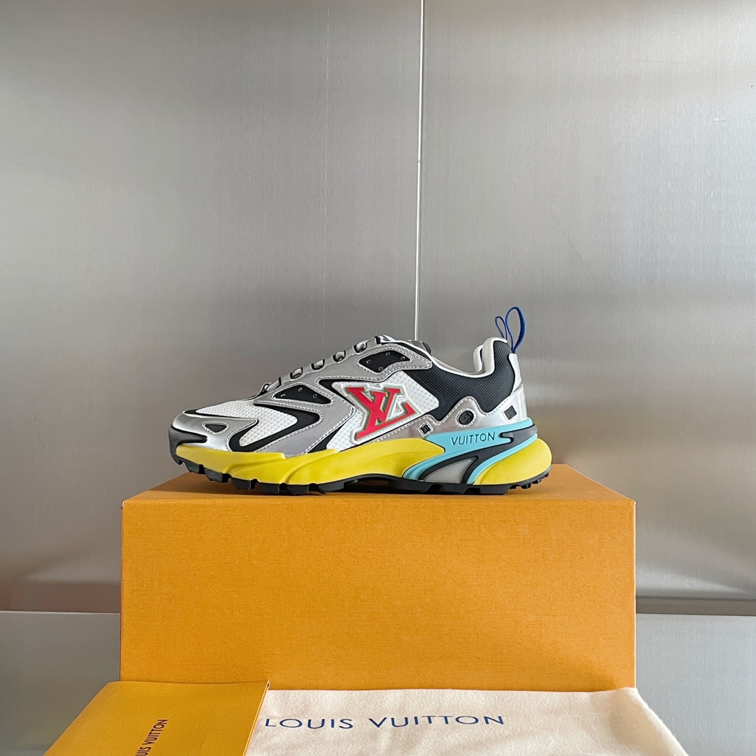 Louis Vuitton Women's LV Runner Tatic Sneaker Sliver For Women LV - Soul Replicas