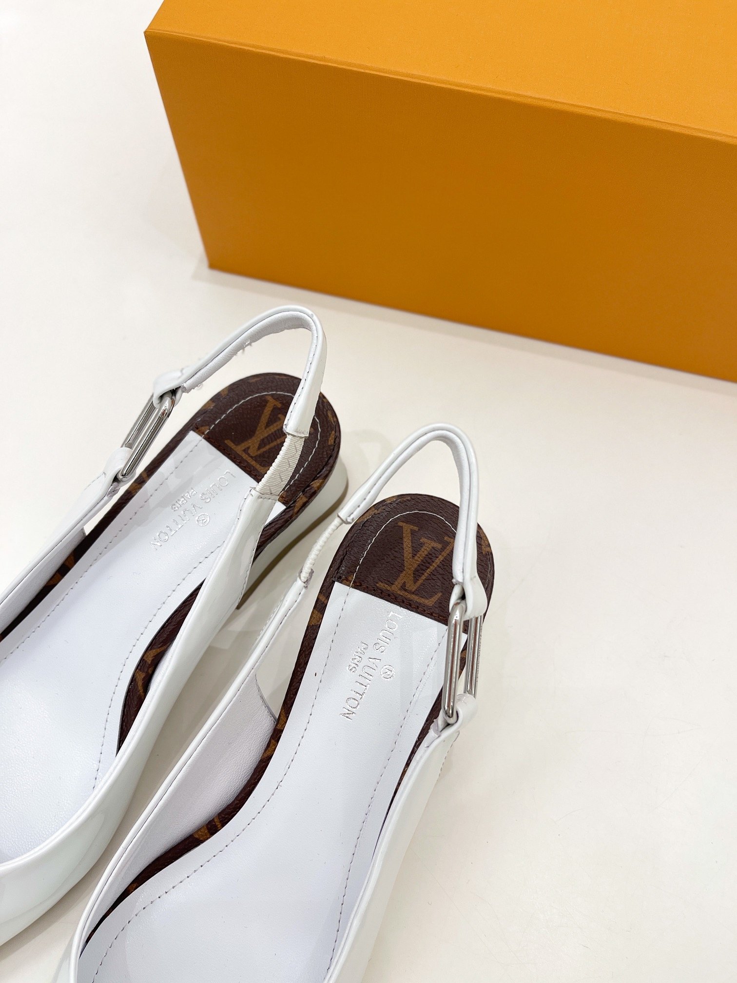 Louis Vuitton Magnetic Slingback Pump White For Women LV - Soul Replicas