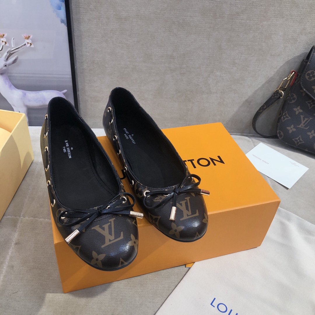 Louis Vuitton Gloria Flat Loafer Patent Monogram Material Brown For Women LV - Soul Replicas