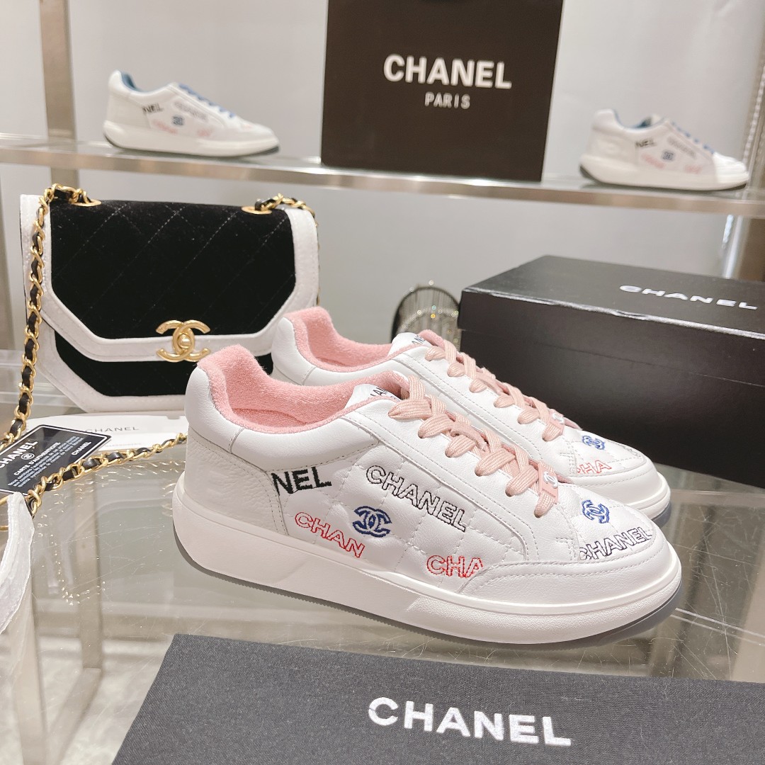 CHANEL WOMEn's Sneakers PiNike For Women - Soul Replicas
