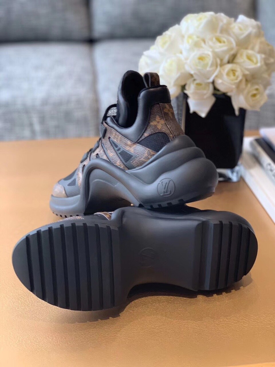 Louis Vuitton Archlight Sneakers Calfskin Leather Fall/Winter 2019 Collection 1A589P Black/Brown - Soul Replicas