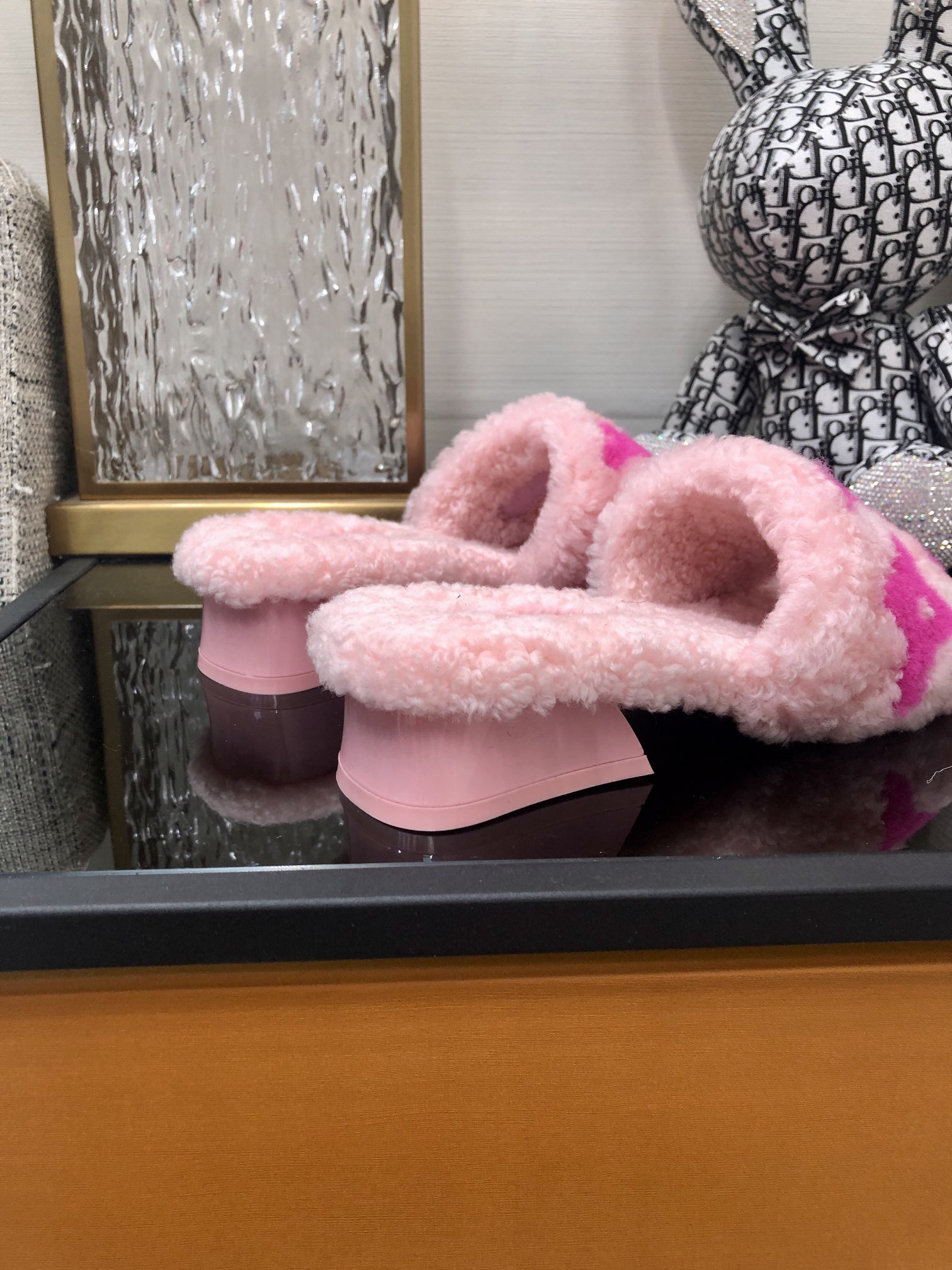 Louis Vuitton Women's Magnetic Mule Pink For Women LV - Soul Replicas