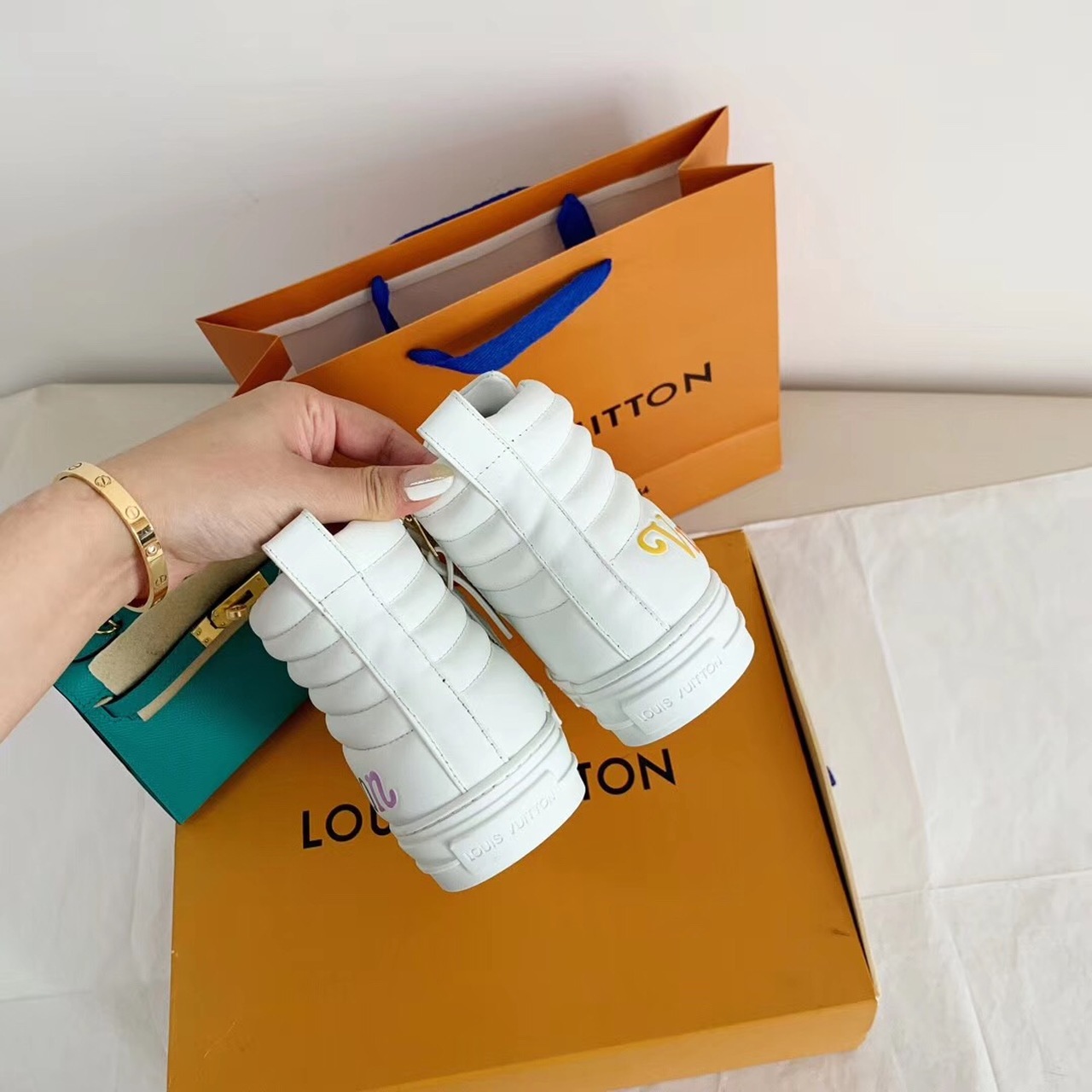 Louis Vuitton Time Out Sneaker Boots Calfskin Leather Fall/Winter Collection White - Soul Replicas