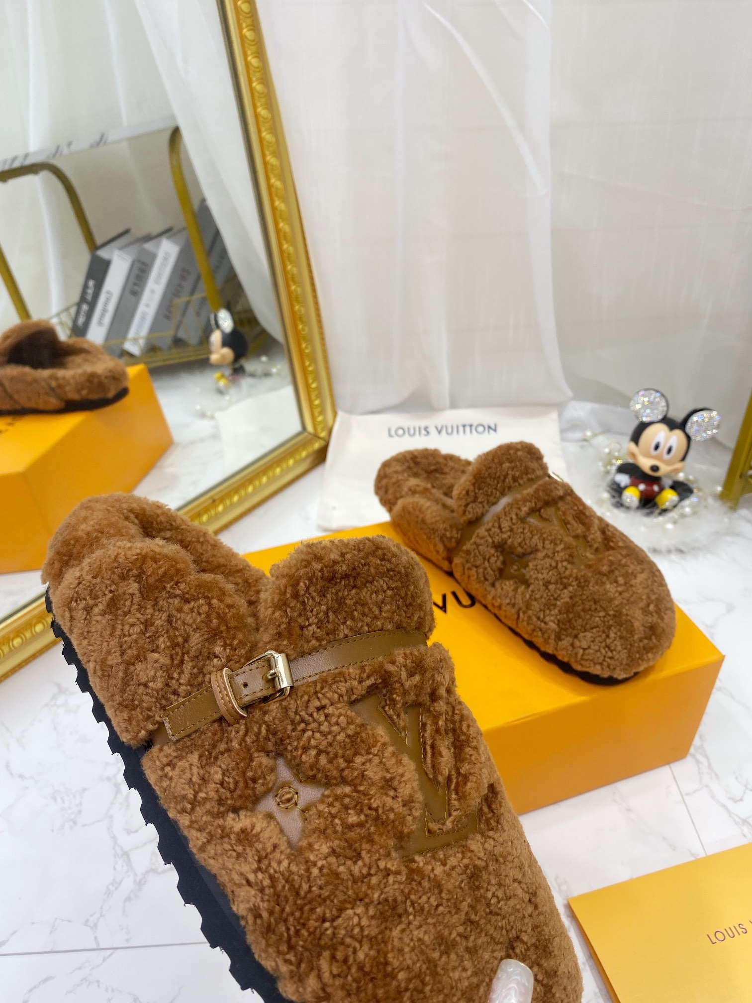 Louis Vuitton Women's Winterbreak Flat Comfort Mule Brown For Women LV - Soul Replicas