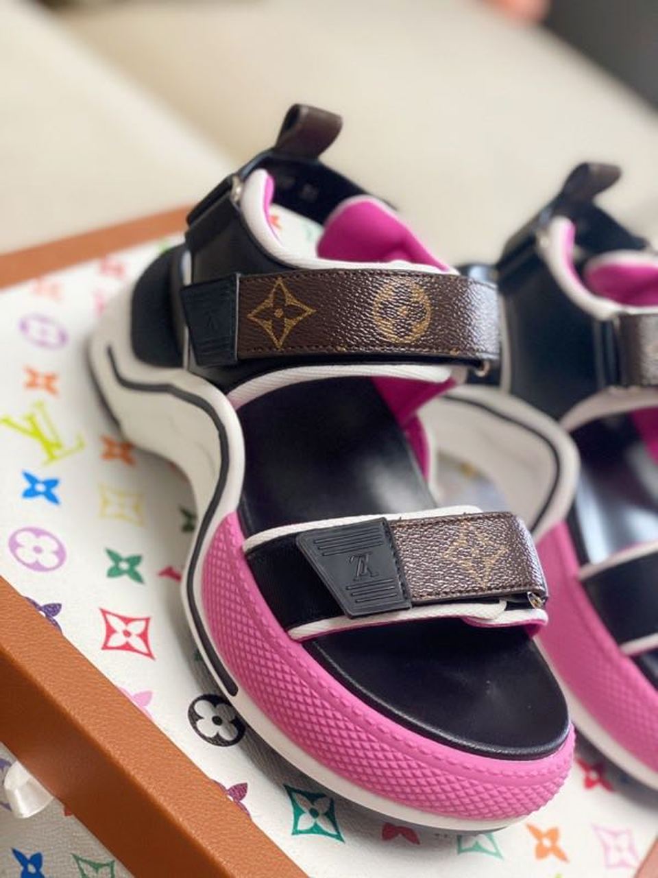 Louis Vuitton LV Archlight Flat Sandal Satin Pink For Women LV - Soul Replicas