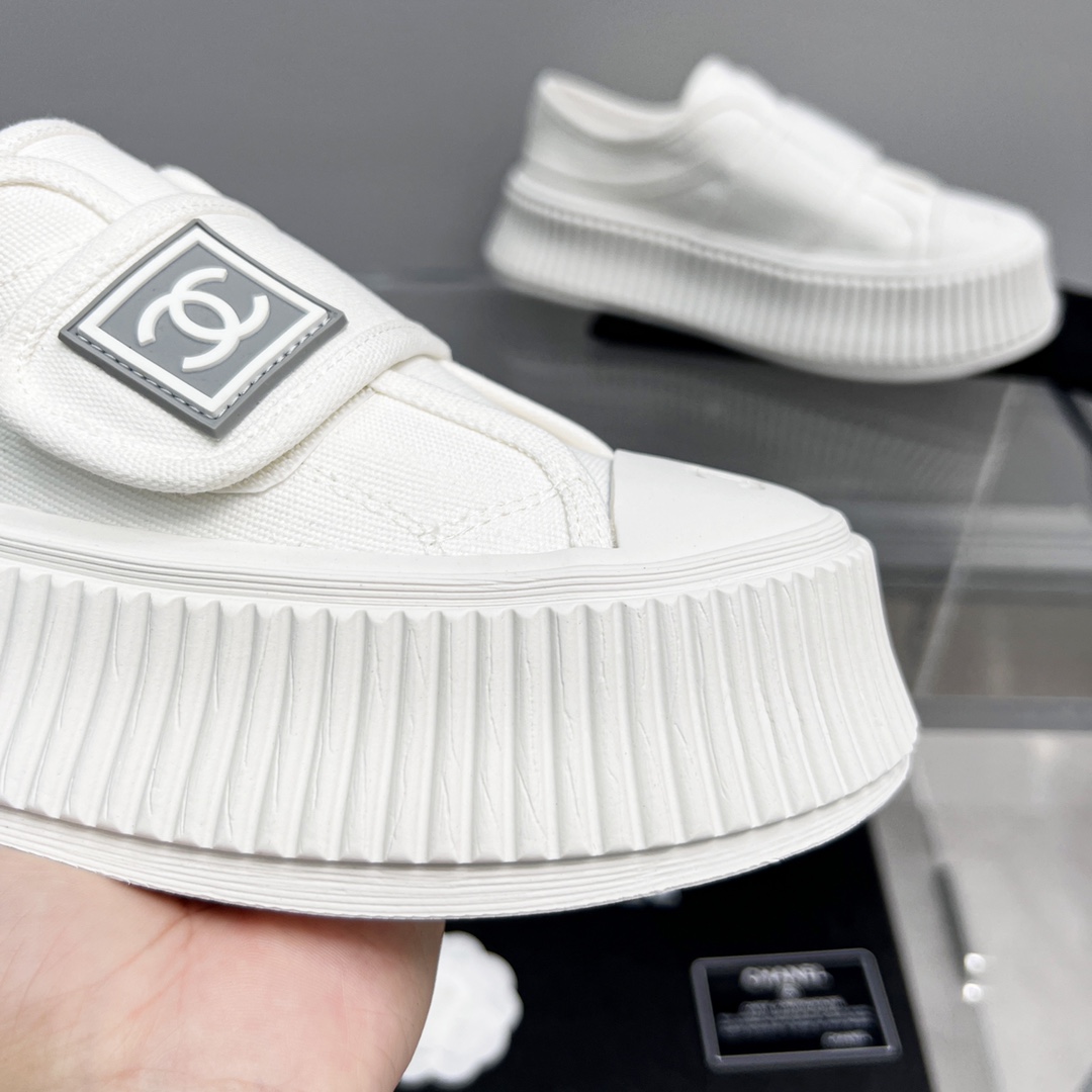 CHANEL WOMEn's Sneakers White For Women - Soul Replicas