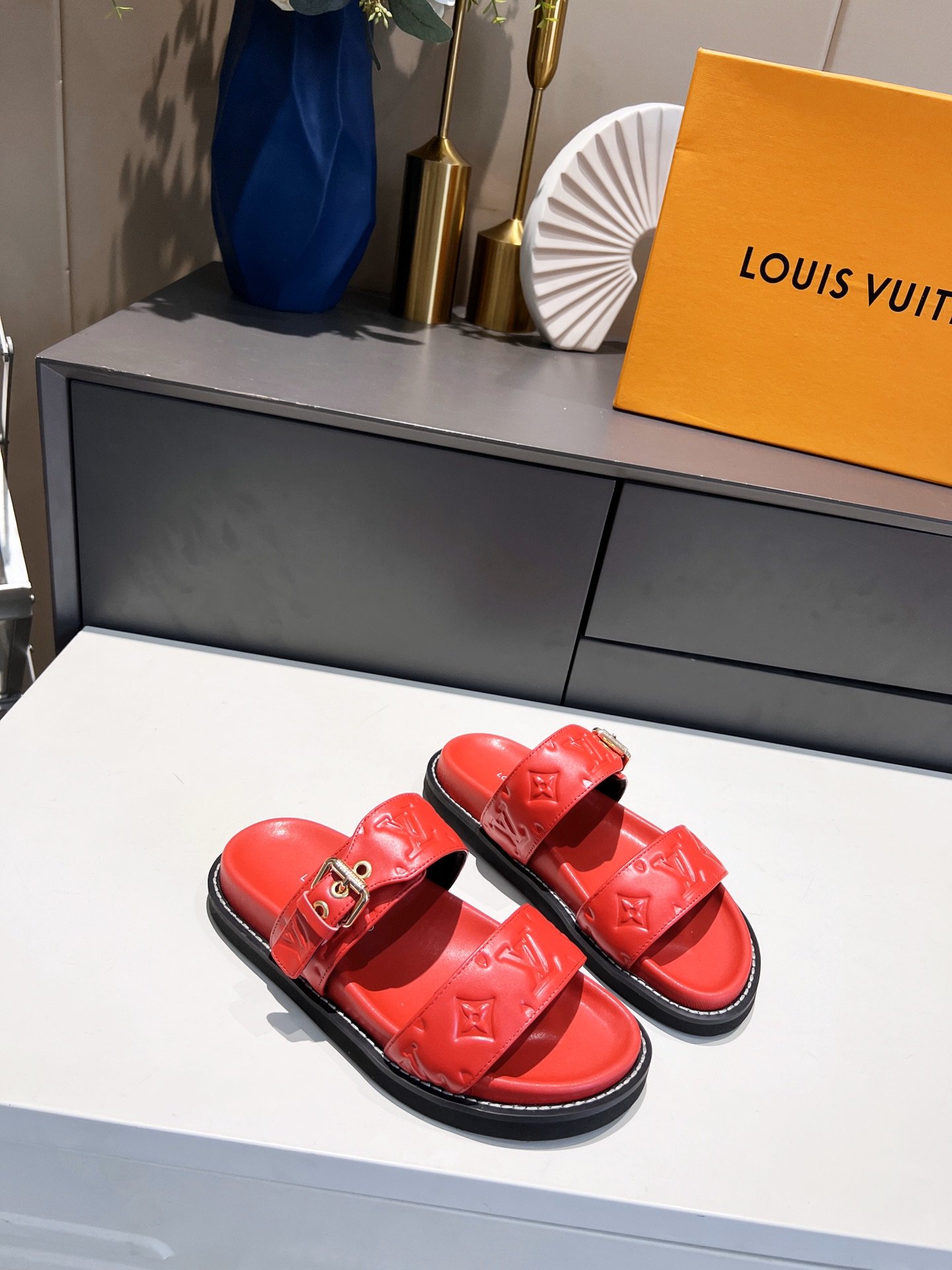 Louis Vuitton Women's Bom Dia Flat Mule Red For Women LV - Soul Replicas