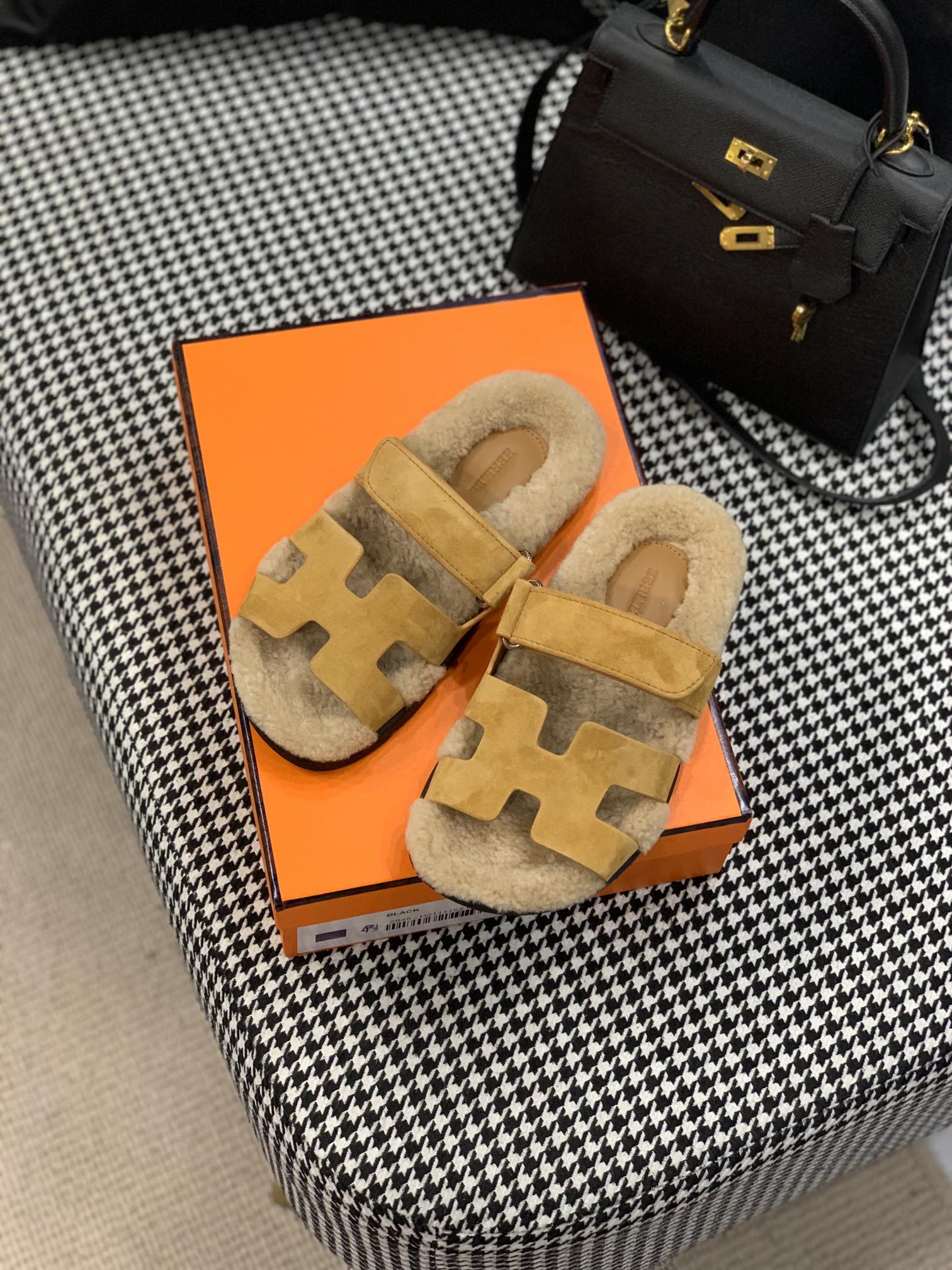 Hermes Chypre Sandal Yellow For Women - Soul Replicas