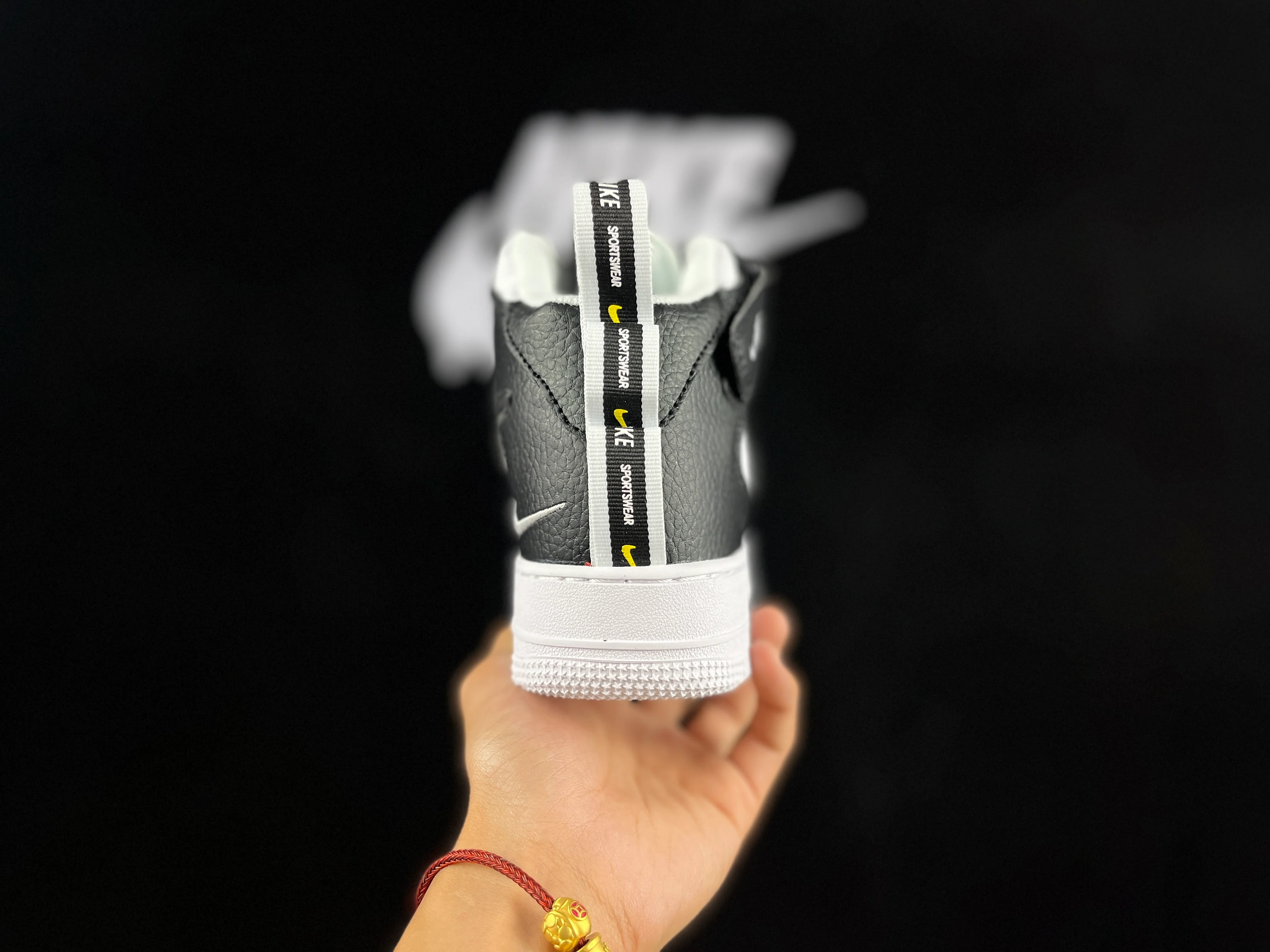 NIKE AIR FORCE 1 High 