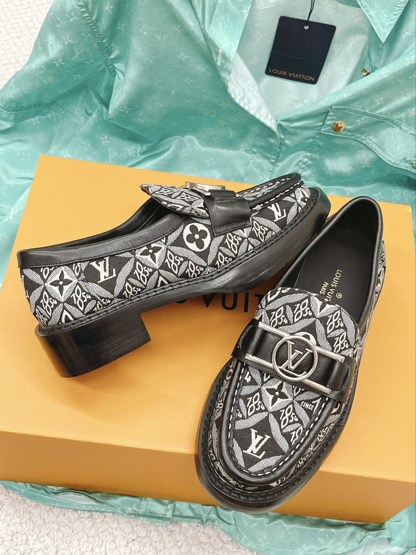 Louis Vuitton Women's Academy Loafer Black And White For Women LV - Soul Replicas