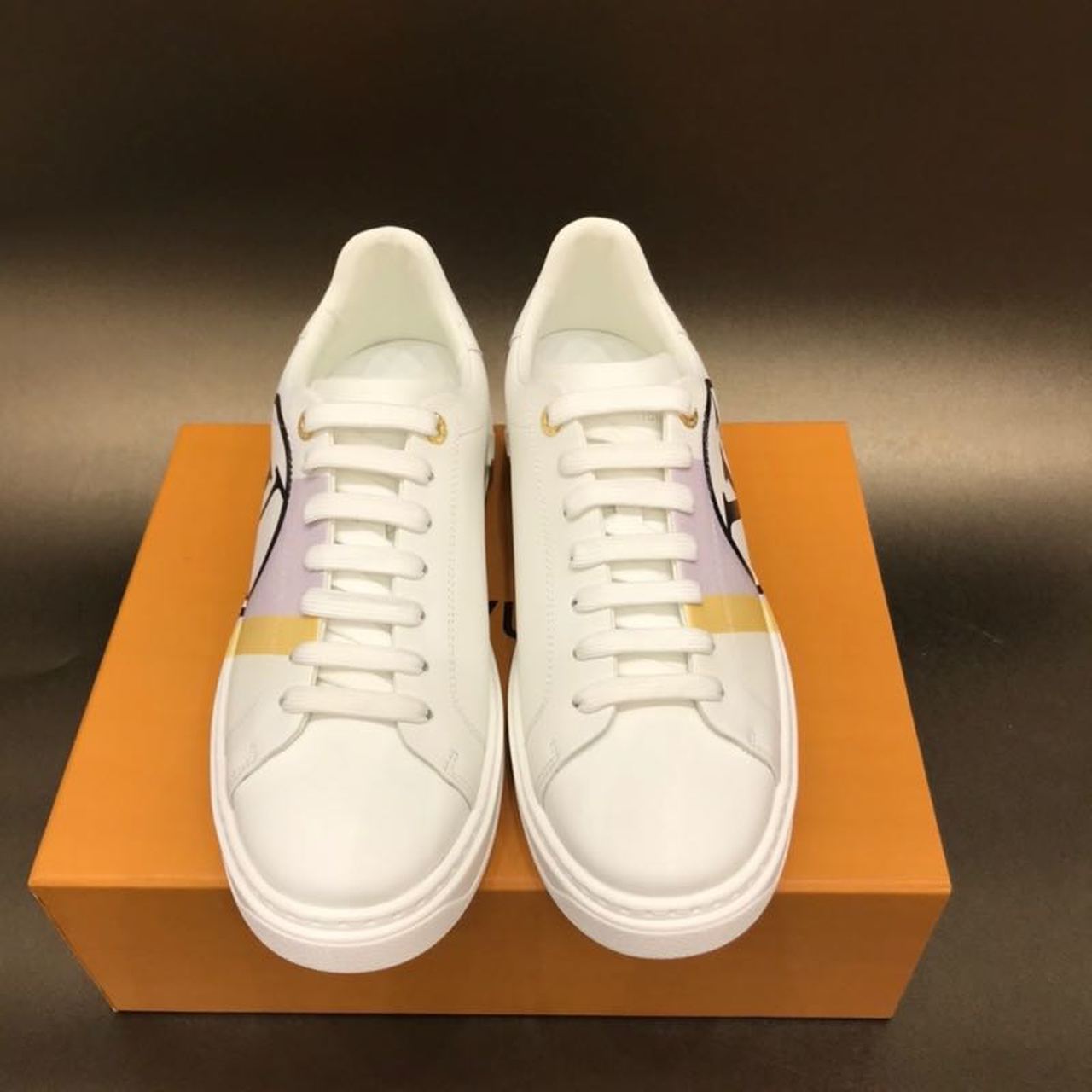 Louis Vuitton Time Out Sneaker White/Black For Women LV - Soul Replicas