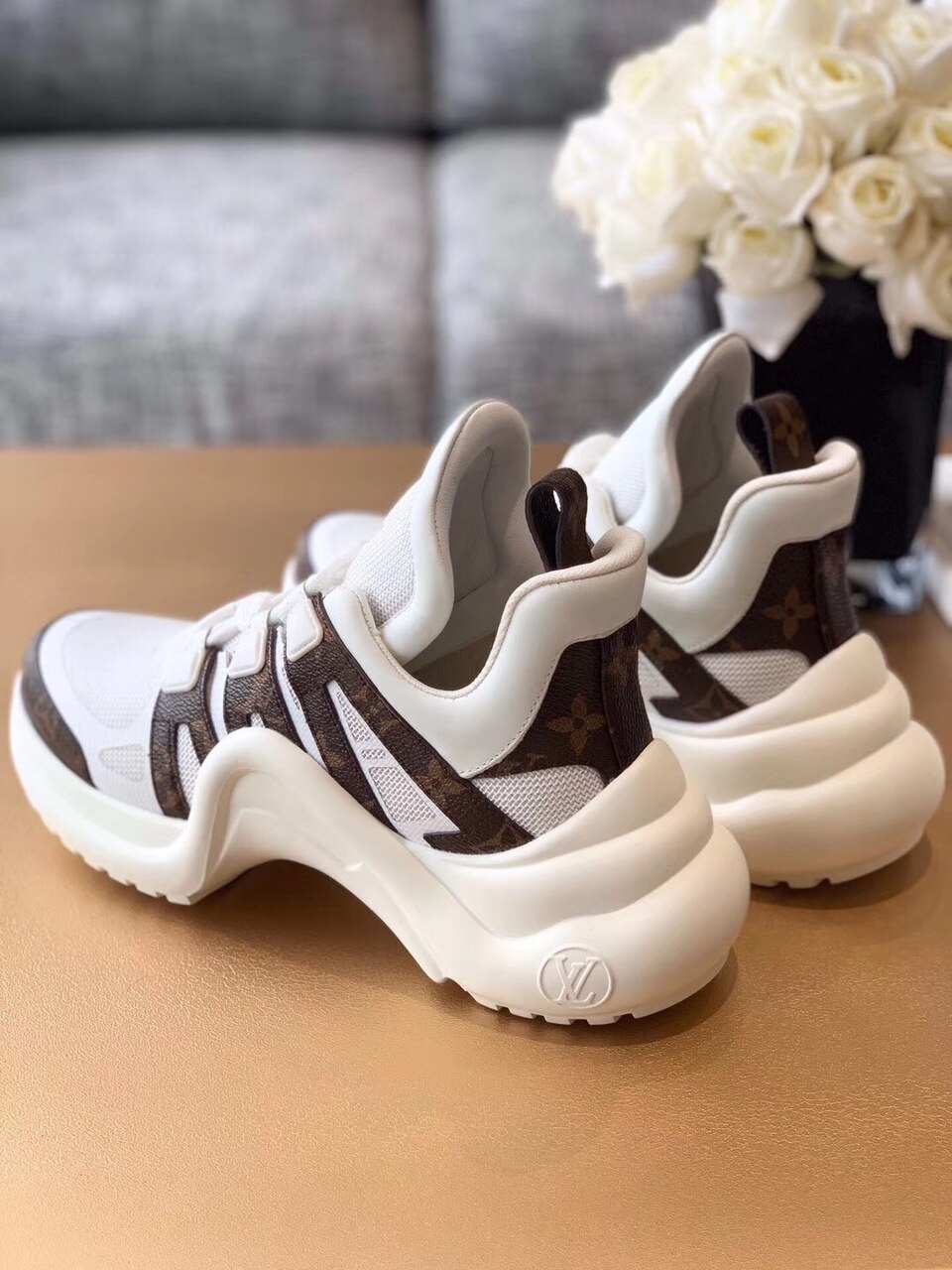 Louis Vuitton LV Archlight Sneaker Patent Monogram Material And Technical Fabrics White For Women LV 1A43L1 - Soul Replicas