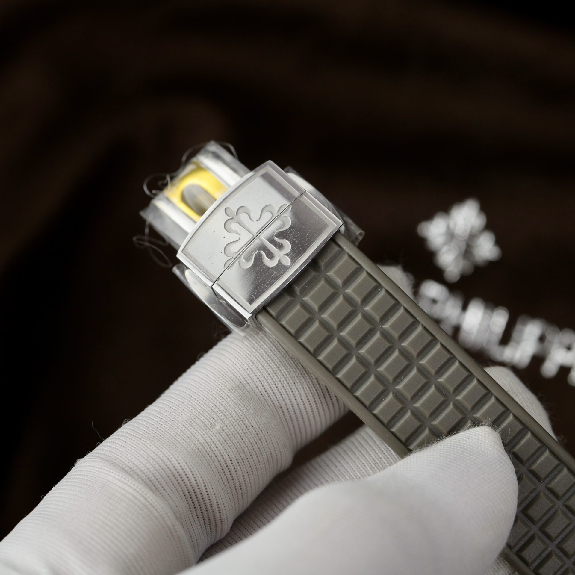 Patek Philippe Replica Watch Aquanaut 5067 Gray Dial Rubber Strap 35.6mm - Soul Replicas