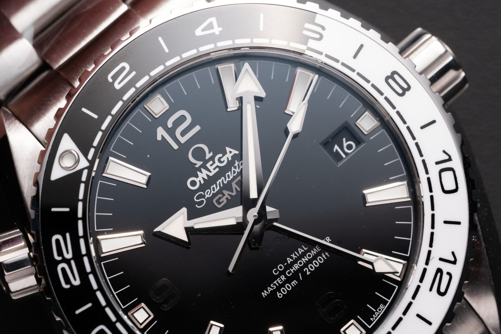 Omega Replica Watch Seamaster Planet Ocean 600m Black Dial 43.5mm - Soul Replicas